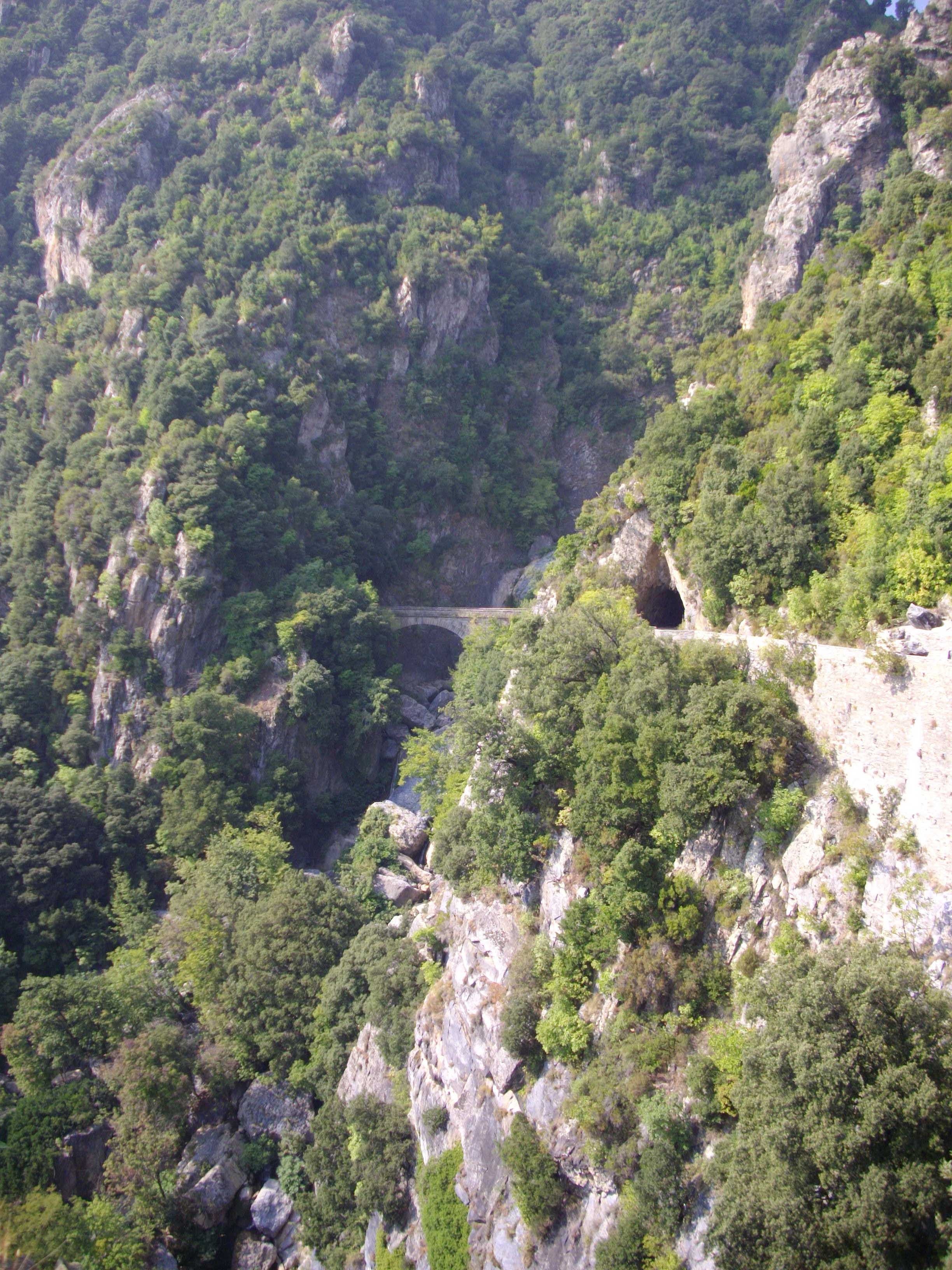 Tunnels bei San Nicolao